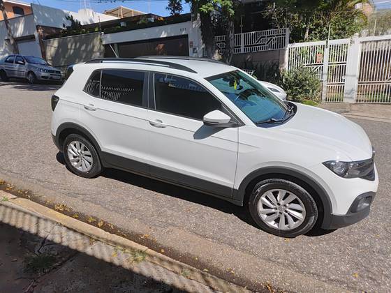 VOLKSWAGEN T-CROSS 1.0 200 TSI TOTAL FLEX AUTOMÁTICO VOLKSWAGEN T-CROSS 1.0 200 TSI TOTAL FLEX AUTOMÁTICO